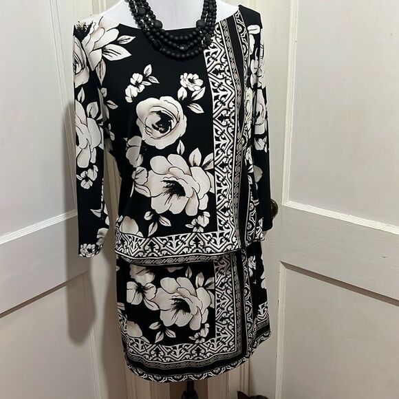 Pretty "Fold Under" White House Black Market 3/4 sleeve Dress Women's XL - Picture 5 of 9